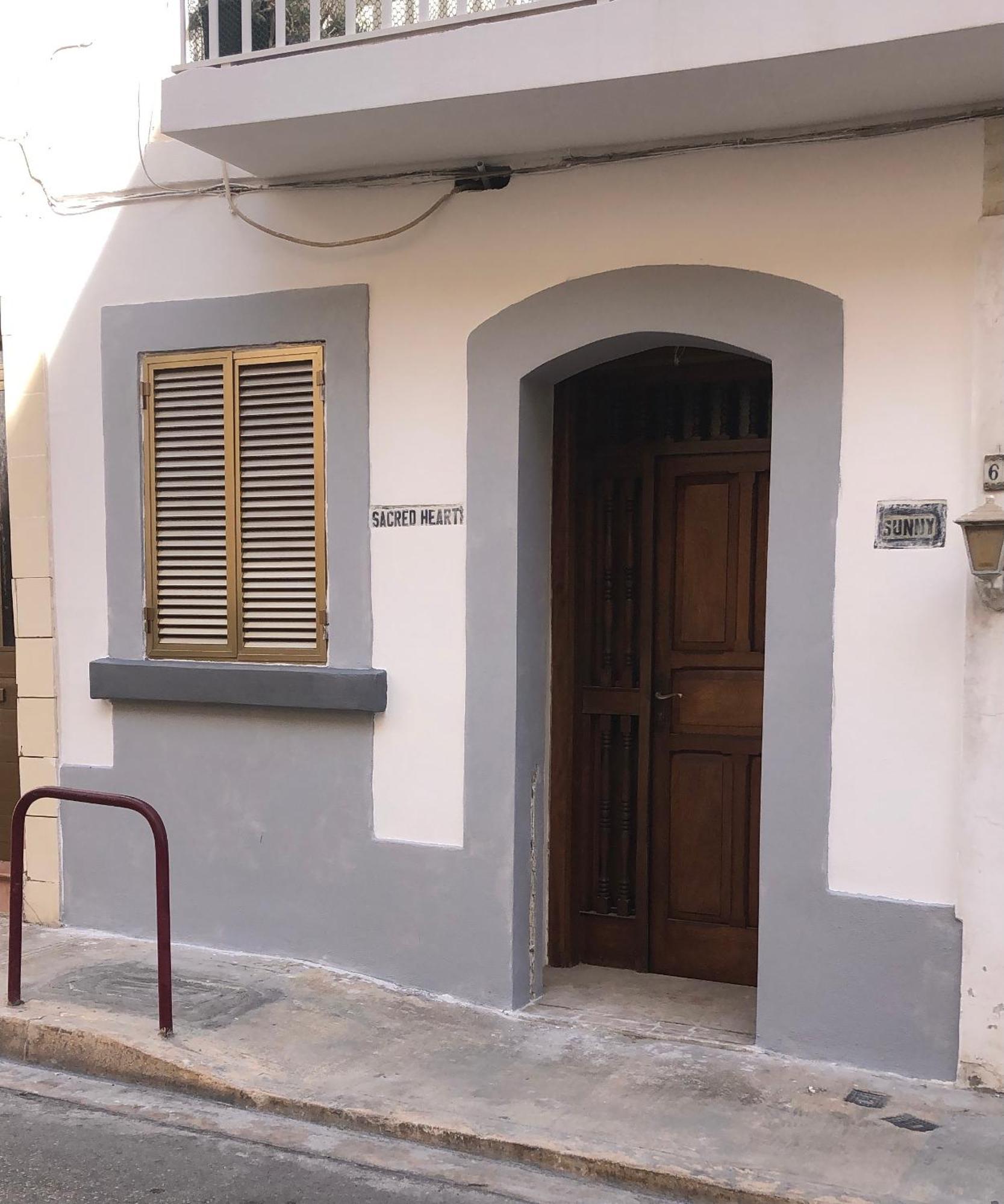 64 Barth Apartment